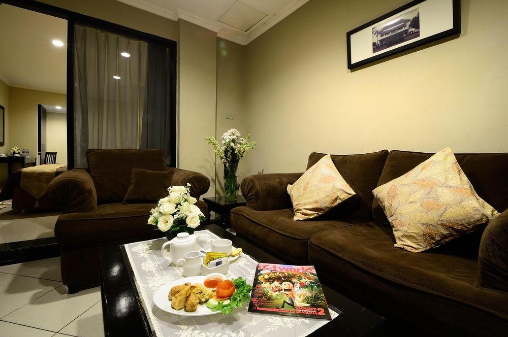 Capital O 534 Sriwijaya Hotel 자카르타 외부 사진